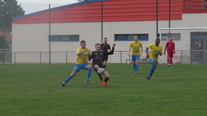 Coupe de la Loire 8ème de finale L Etrat La Tour Sportif se défait